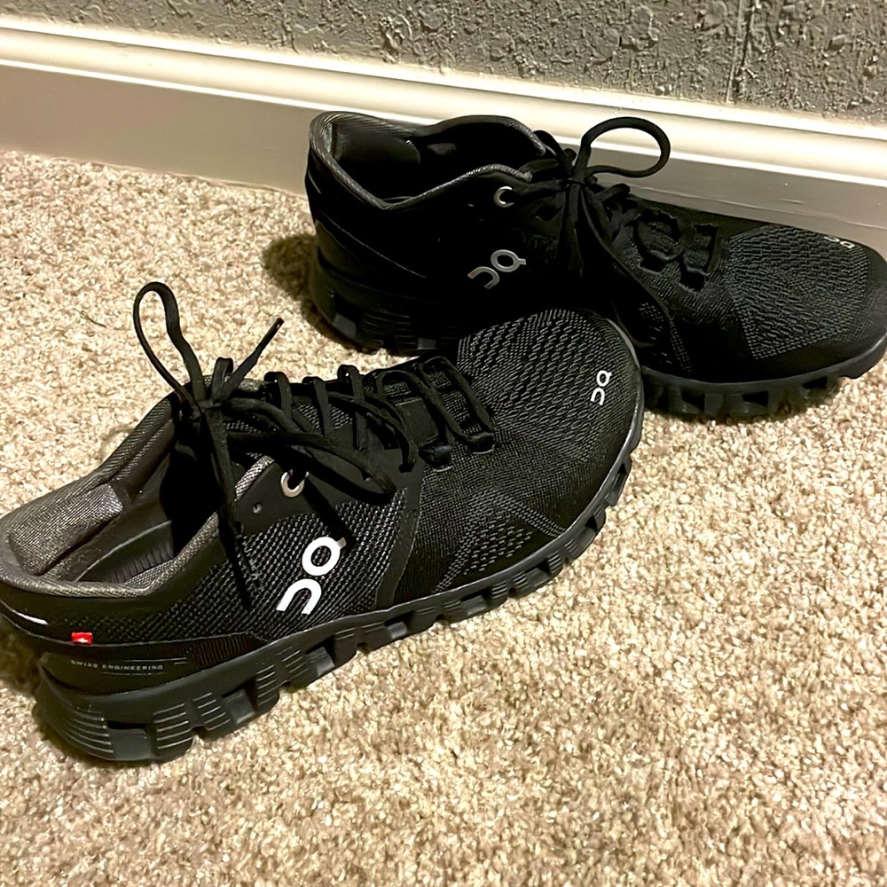 On Cloud Running size 7